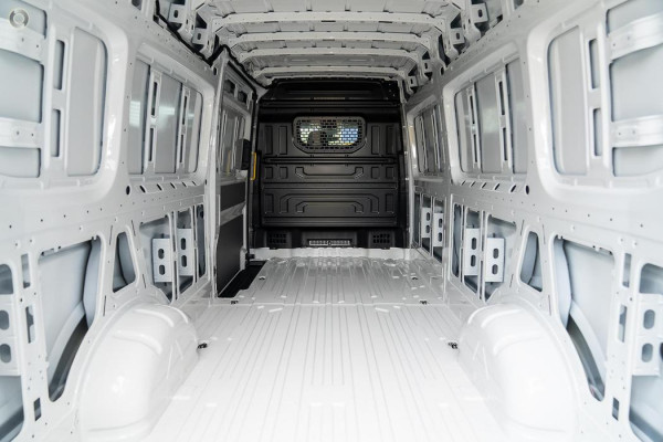 2025 Volkswagen Crafter 35 TDI410 LWB Van Image 14