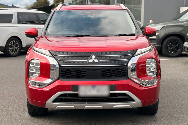 2024 Mitsubishi Outlander ZM PHEV Exceed SUV Image 4