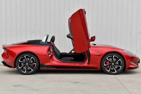 2024 MY24.5 MG Cyberster EC32  Convertible Image 5