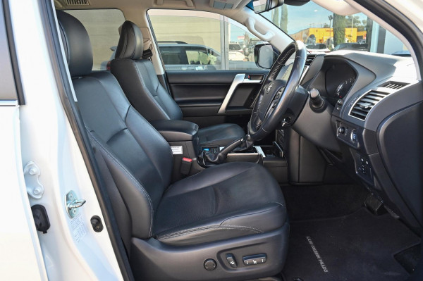 2021 Toyota LandCruiser Prado GDJ150R VX SUV image 13