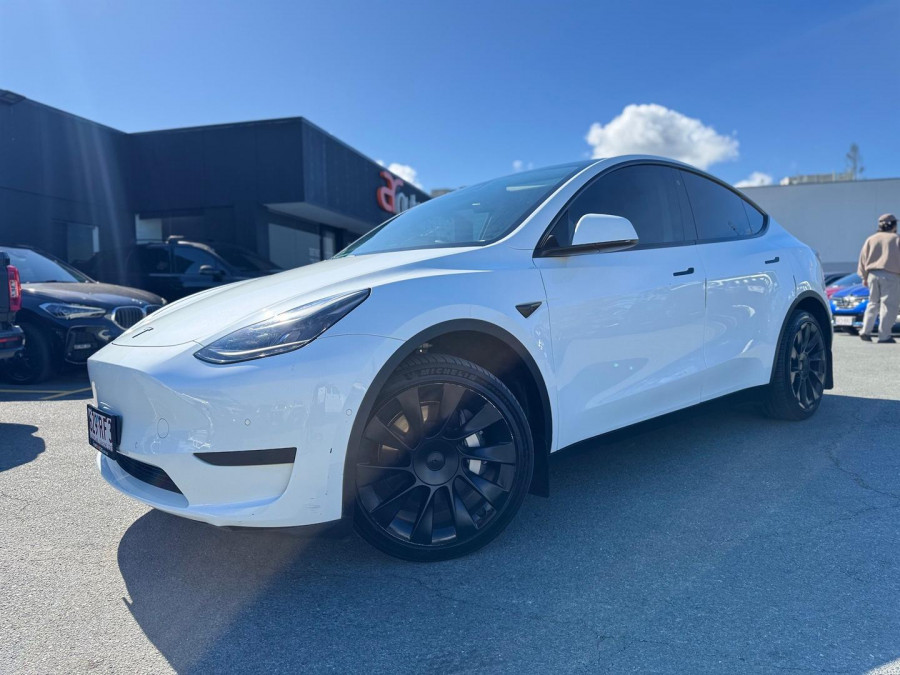 2023 Tesla Model Y  Rear-Wheel Drive SUV Image 1