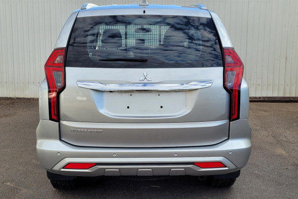 2021 Mitsubishi Pajero Sport QF GLX SUV Image 5