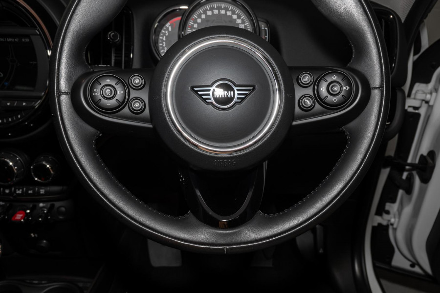2018 MINI Countryman F60 Cooper SUV
