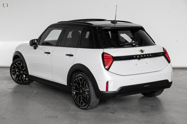 2026 MINI Cooper F65 C Favoured Hatch image 5