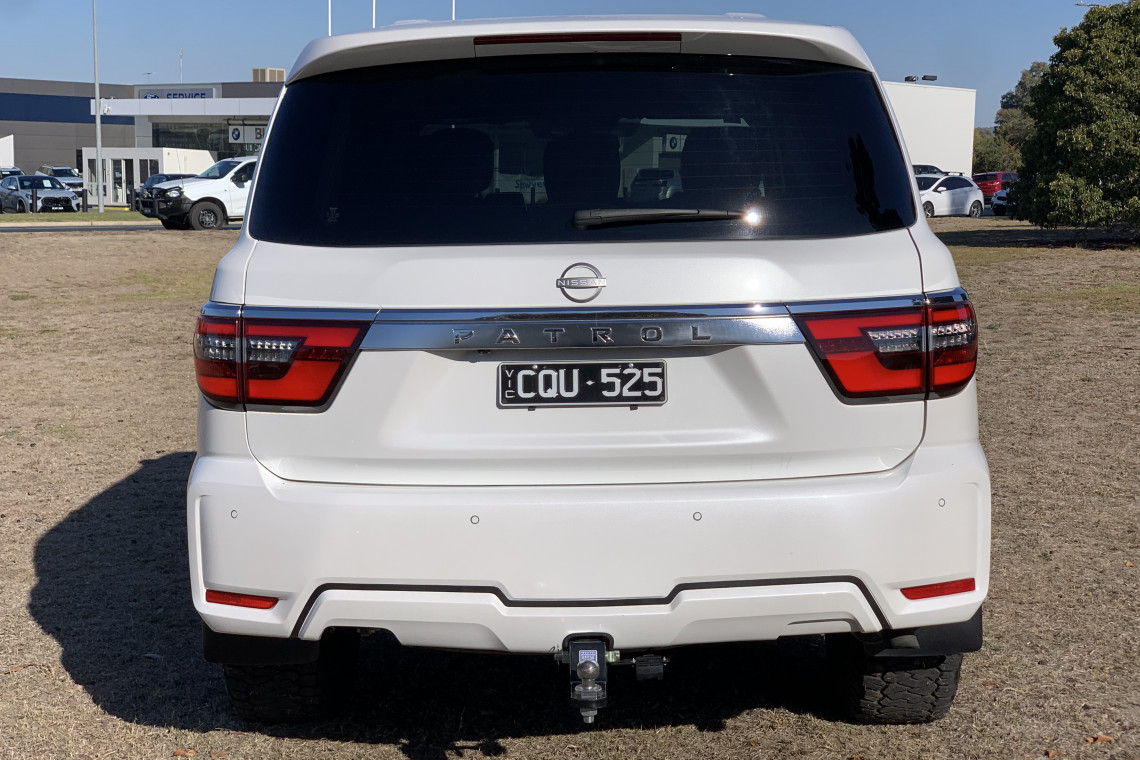 2023 Nissan Patrol Y62 Series 5 Ti SUV Image 10