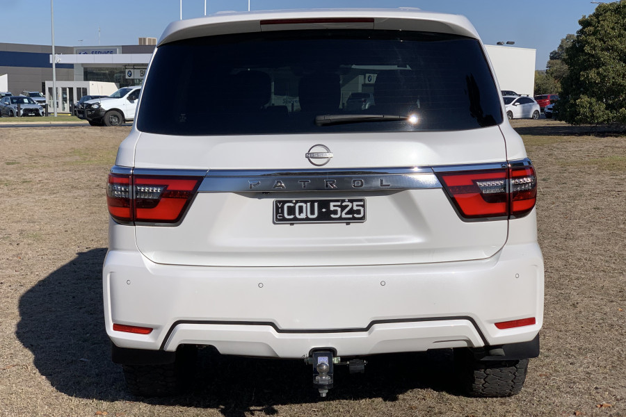2023 Nissan Patrol Y62 Series 5 Ti SUV Image 10