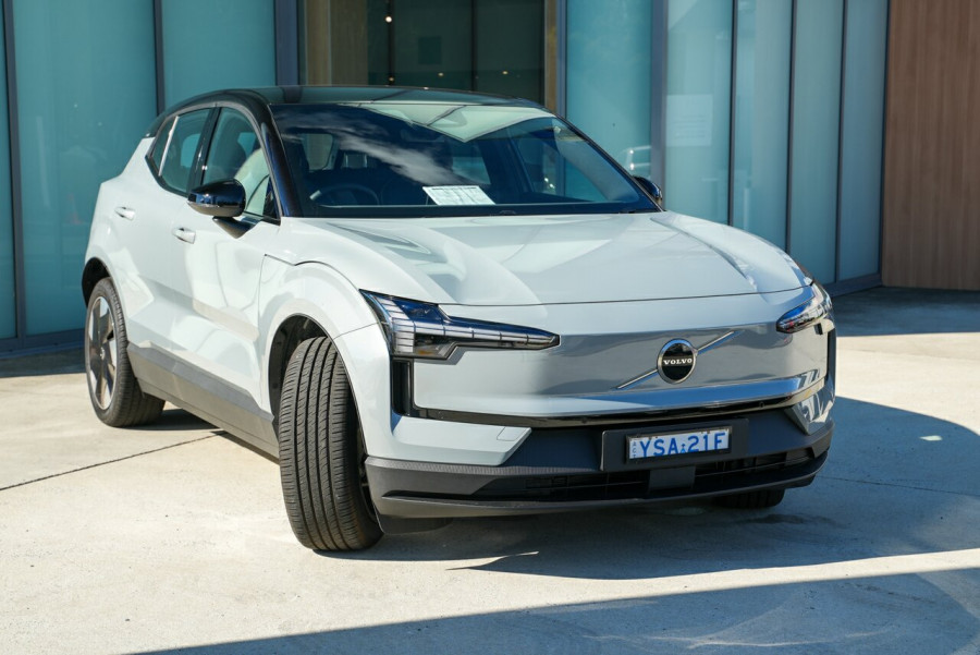 2024 MY25 Volvo EX30  Single Motor Extended Range Plus SUV Image 2
