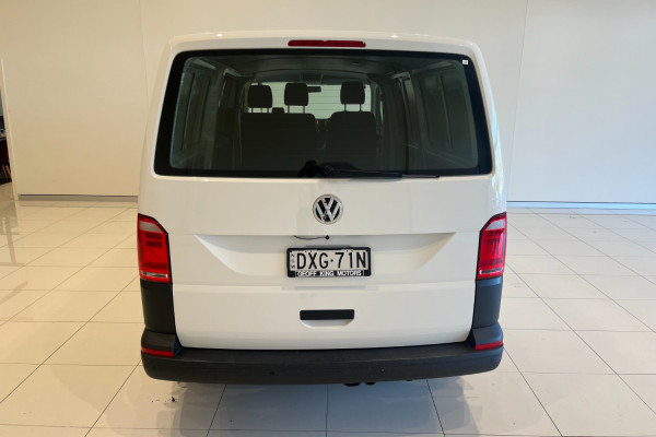 2018 Volkswagen Transporter T6 LWB Van Normal Roof Van Image 5