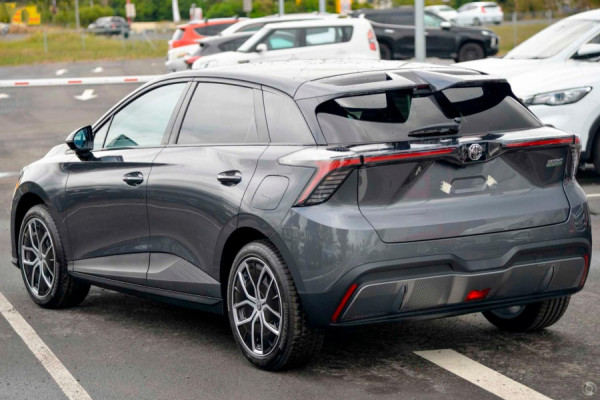 2024 MG MG4 MEH32 Essence 64 Hatch Image 5