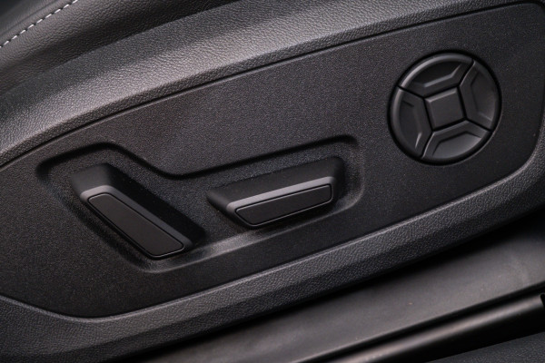 2025 Audi A3 GY TFSI 150kW S line Sedan image 16