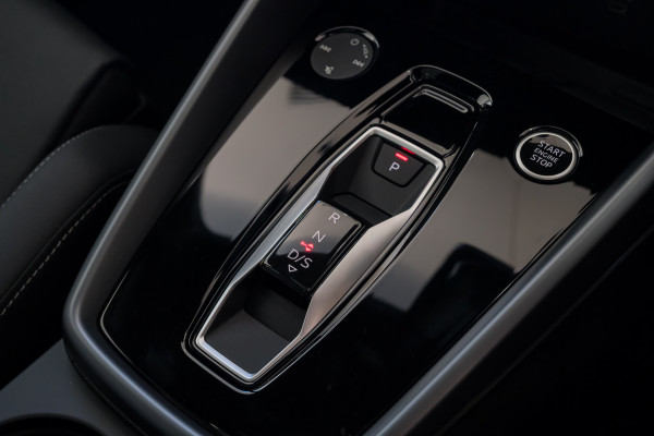 2026 Audi A3 GY TFSI 110kW S line Hatch image 13