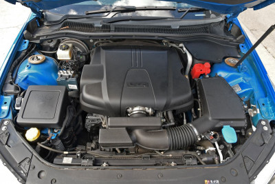 2013 Holden Commodore VF MY14 SV6 Sedan Image 4