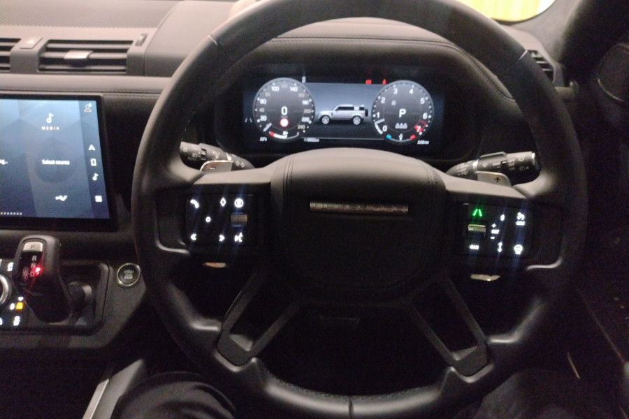 2024 MY25 Land Rover Defender L663 110 P525 V8 SUV