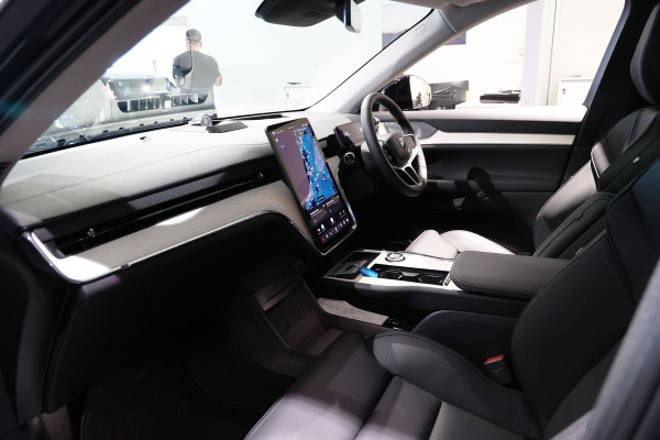 2026 Volvo EX90  Ultra Twin Motor Performance SUV Image 30