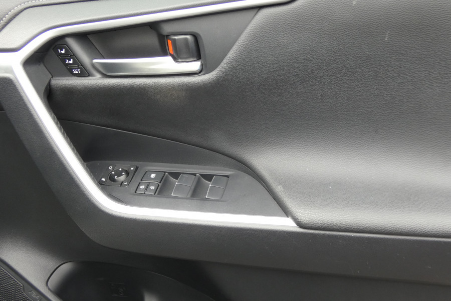 2019 Toyota RAV4 AXAH52R CRUISER 2WD HYBRID SUV Image 18