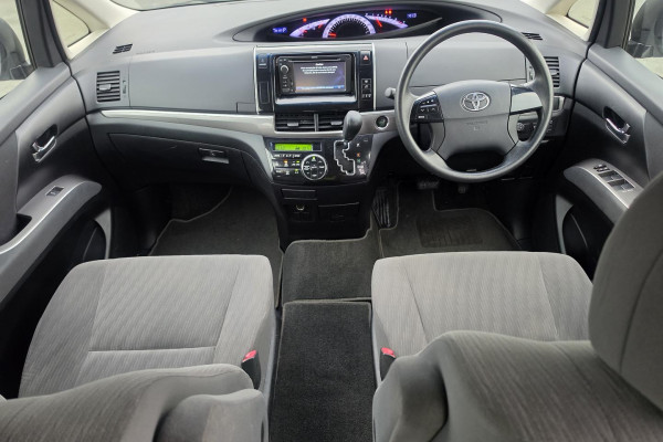 2016 Toyota Tarago ACR50R GLi People Mover Image 18