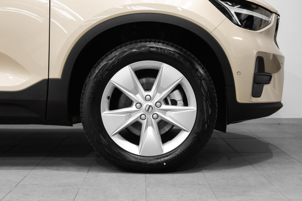 2026 Volvo XC40 XZ Plus B4 SUV Image 4