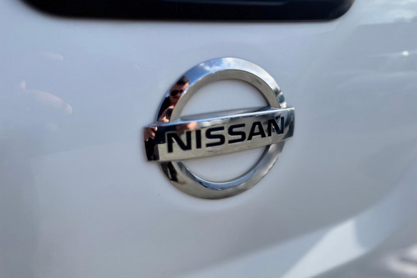 2018 Nissan Navara D23 Series 3 ST Dual Cab Pickup Image 25