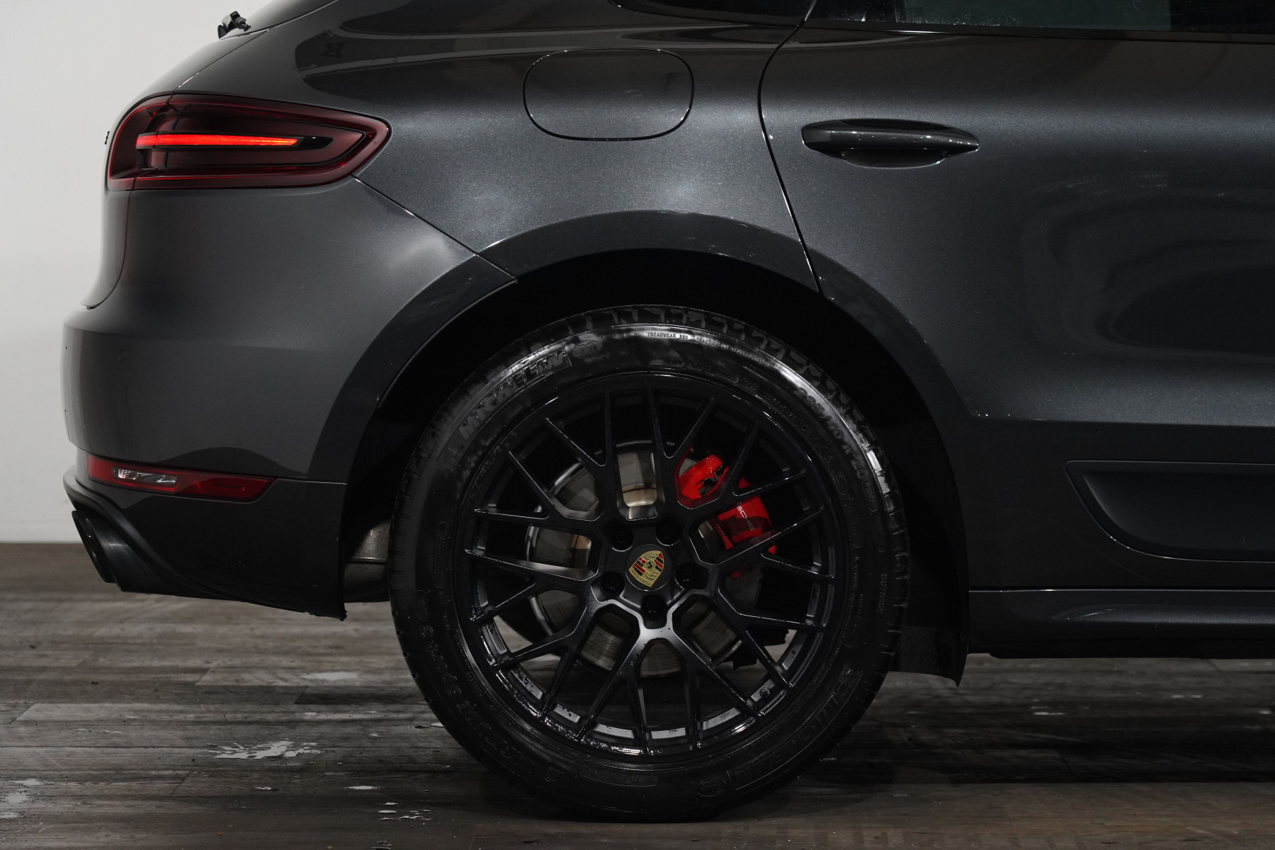 2017 Porsche Macan Gts SUV Image 6