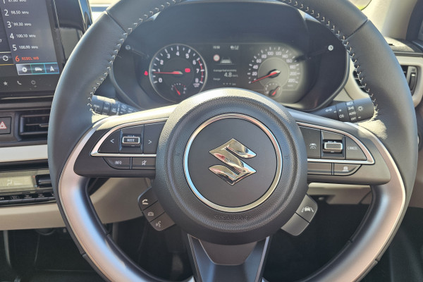 2025 Suzuki Swift UZ Hybrid Plus Hatch Image 17