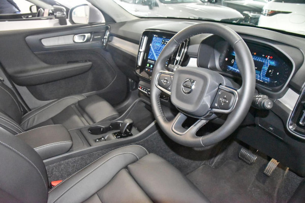 2025 MY26 Volvo XC40 XZ Plus B4 SUV Image 9