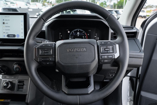 2025 Toyota HiLux GUN126R SR 48V Ute Image 17