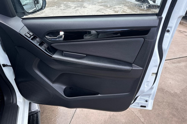 2019 Isuzu MU-X LS-U SUV Image 5
