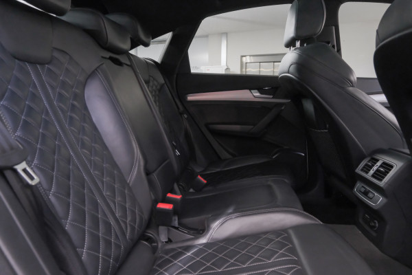 2022 Audi Q5 FY 45 TFSI S Line SUV image 9