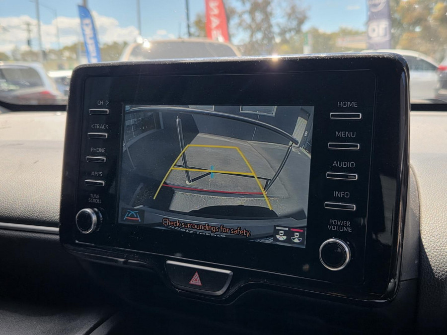 2021 Toyota Yaris Cross MXPB10R GX SUV Image 6