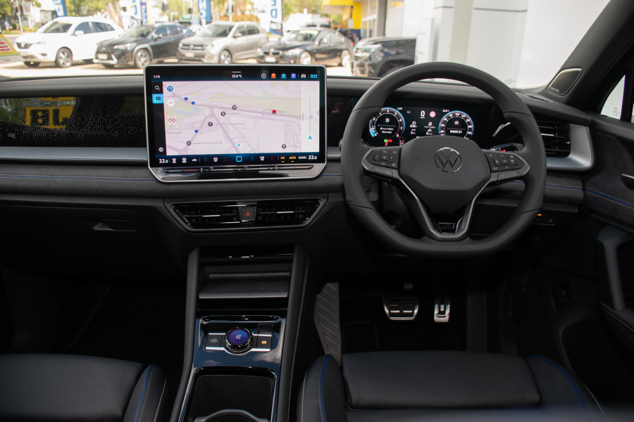 2025 MY26 Volkswagen Tayron R4 195TSI R-Line SUV Image 7