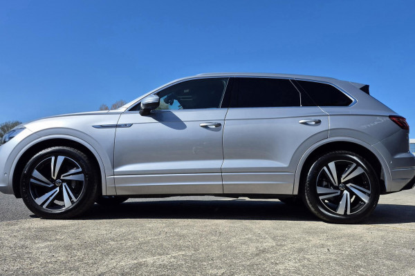 2020 MY21 Volkswagen Touareg CR 210TDI R-Line SUV Image 32