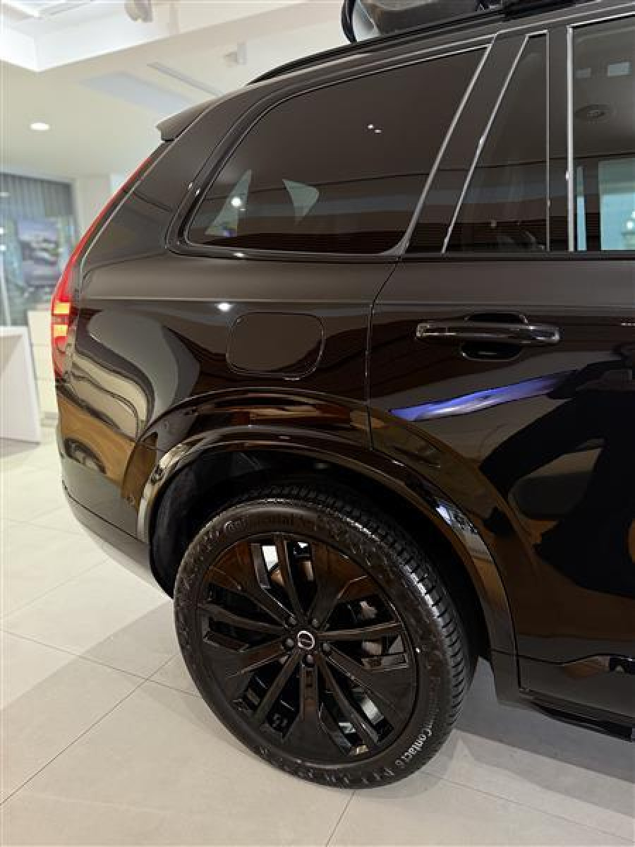 2026 Volvo XC90 L Series Black Edition SUV Image 2
