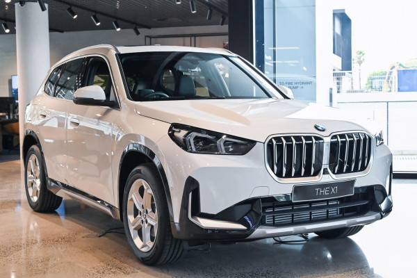 BMW X1 sDrive18i U11