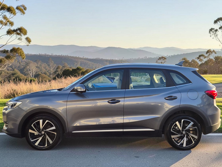 2025 MY25.5 MG ZS ZS32 Essence Hybrid+ SUV Image 4