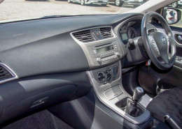 2013 Nissan Pulsar B17 ST Sedan