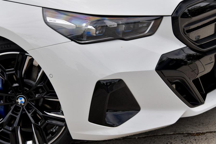 2025 BMW i5 G61 M60 xDrive Wagon