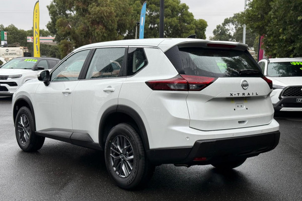 2026 Nissan X-Trail T33 ST SUV Image 5