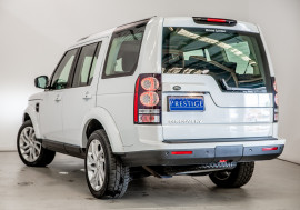 2016 Land Rover Discovery 2016 LAND ROVER DISCOVERY SDV6 LANDMARK AUTO 4D Suv