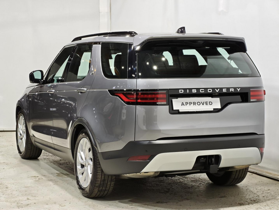 2025 Land Rover Discovery Series 5 D350 S SUV Image 2