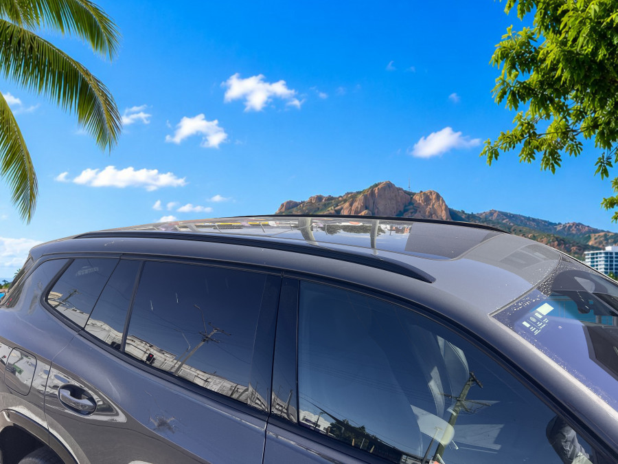 2026 Volkswagen Tayron R4 195TSI R-Line SUV Image 9