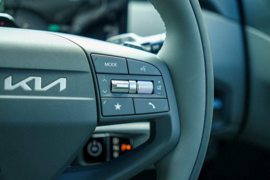 2025 Kia EV3 SV Air Standard Range SUV Image 12