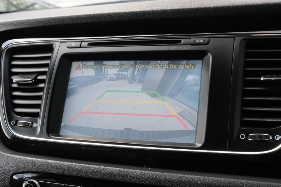 2017 MY18 Kia Carnival YP SLi Van Image 9