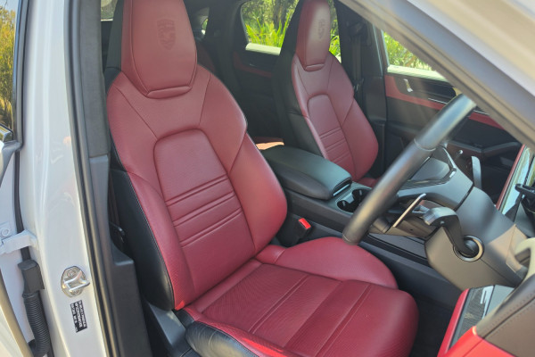 2024 Porsche Cayenne E3 II Tw.Turbo GTS Coupe Image 32