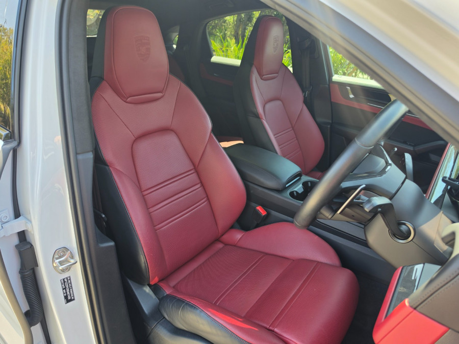 2024 Porsche Cayenne E3 II Tw.Turbo GTS Coupe Image 32