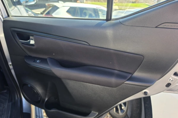 2024 Toyota Fortuner GUN156R GX SUV Image 37