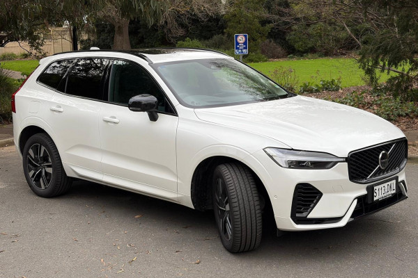 2025 Volvo XC60 UZ Plus T8 Plug-in Hybrid SUV Image 2
