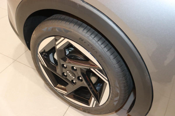 2025 MY26 Kia K4 CL4m Sport+ Hatch Image 5