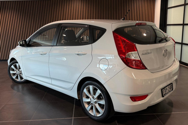 2019 Hyundai Accent RB6 Sport Hatch Image 1