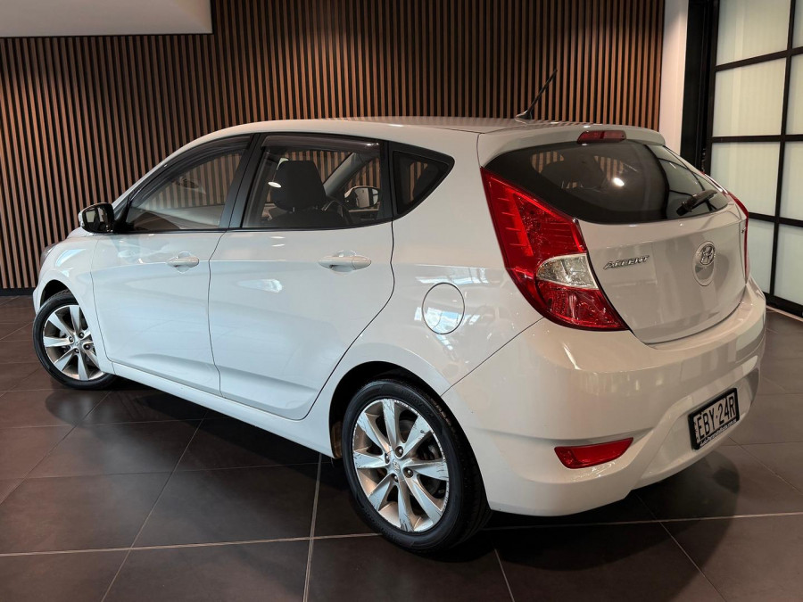 2019 Hyundai Accent RB6 Sport Hatch Image 1