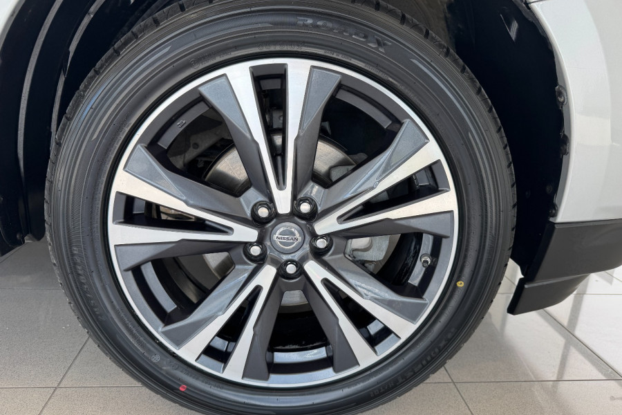 2017 Nissan Pathfinder R52 Ti SUV Image 12